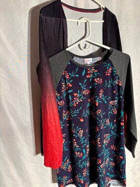 LuLaRoe Floral Tee & Black/Red Ombre Cardigan Sweater Set of 2 Plus Size